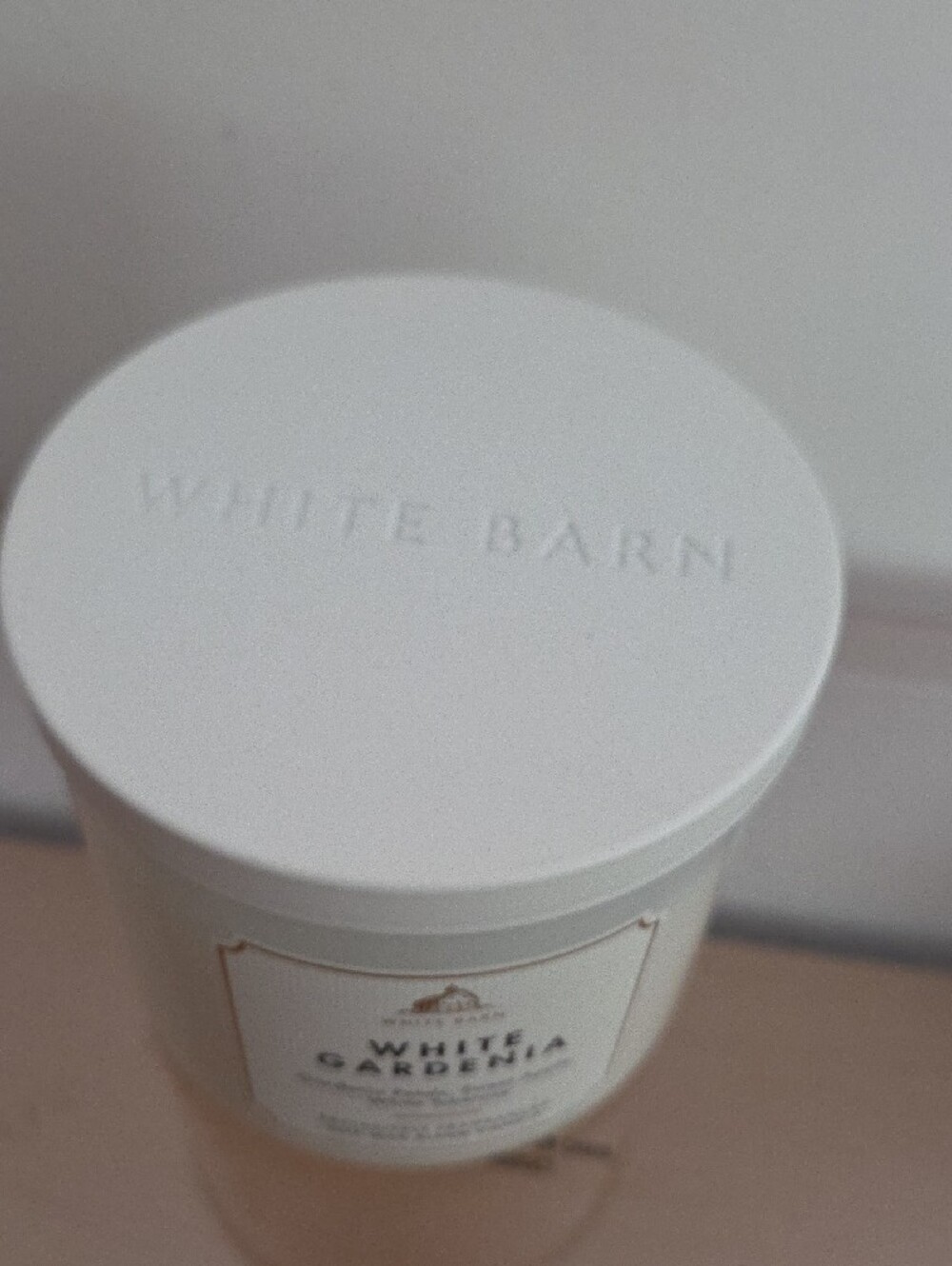 White Barn White Gardenia Three-Wick Candle - NWT - Picture 2 of 4